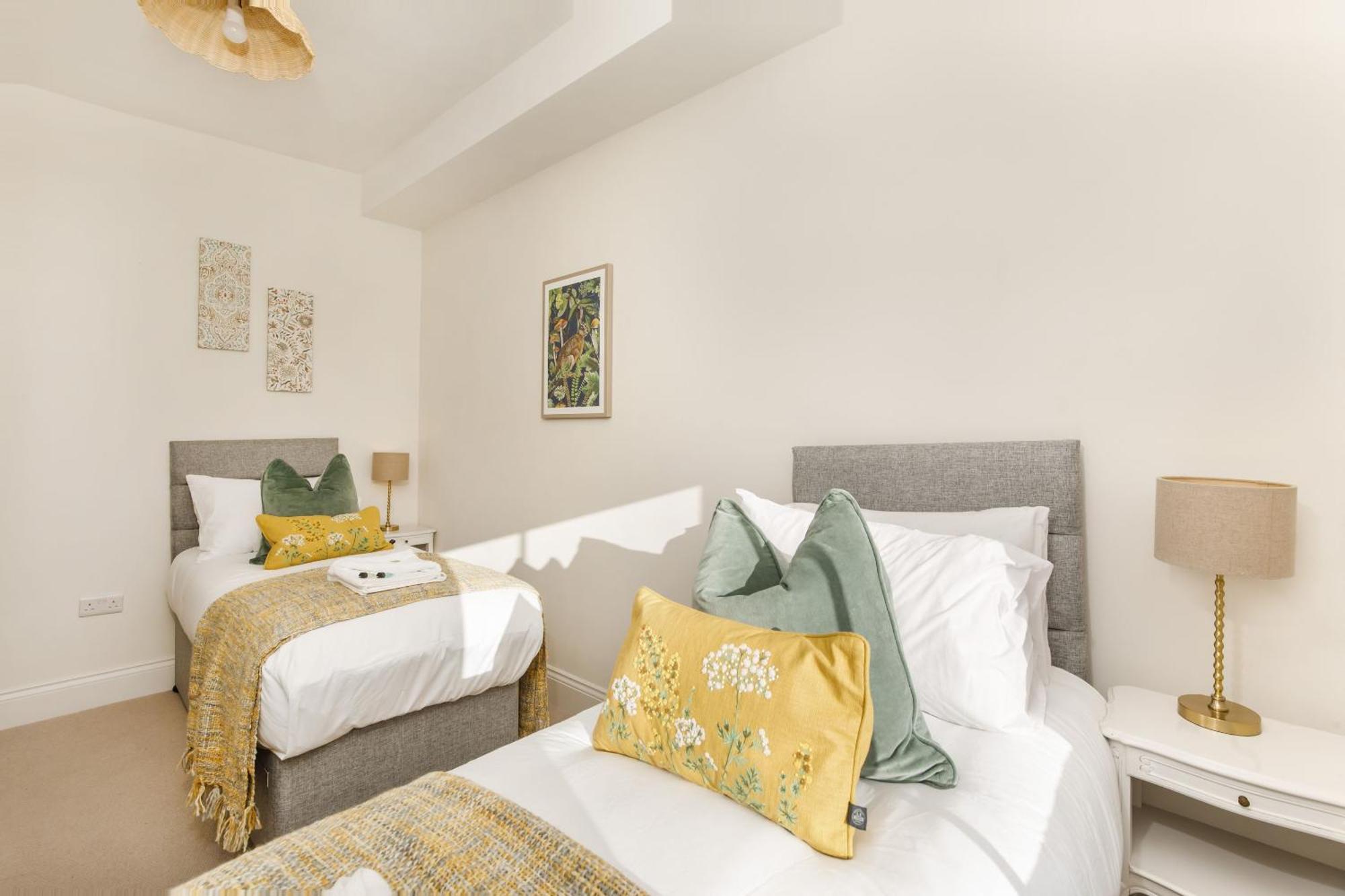 Modern 3 Bed Beautiful House In York Villa Buitenkant foto