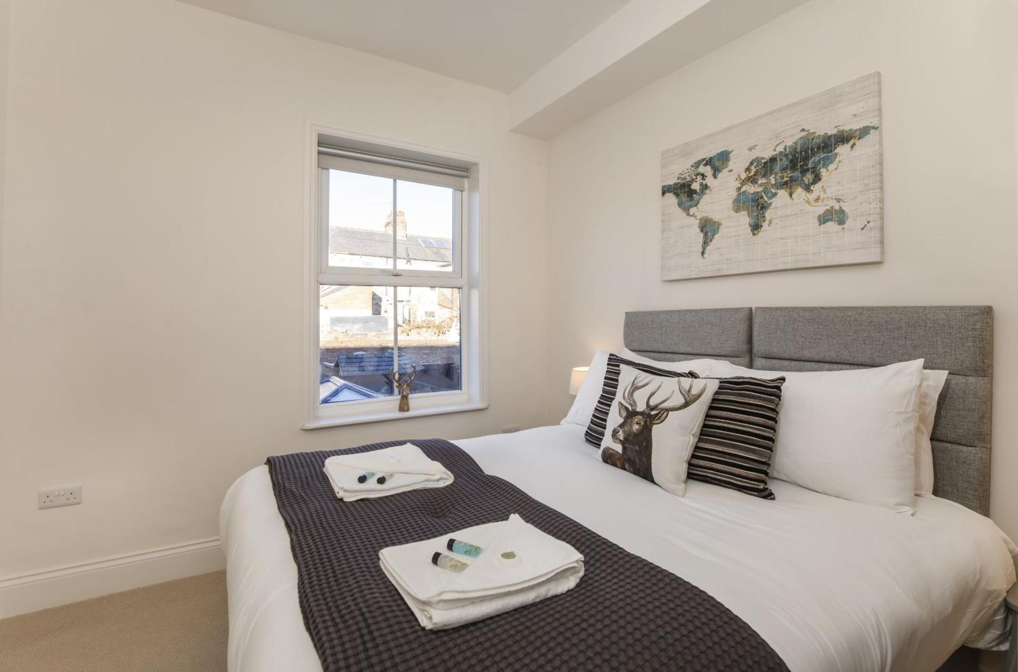Modern 3 Bed Beautiful House In York Villa Buitenkant foto